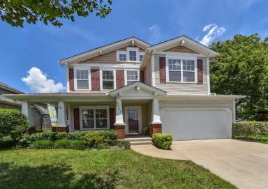 Main picture of 2809 Summer Hollow Ln