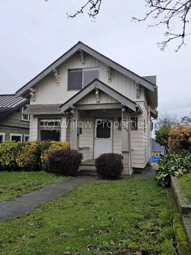 Main picture of 1007 E 31st St