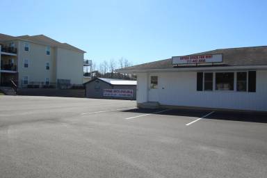 Main picture of 3402 Lincoln Hwy E