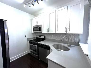 Main picture of 184 Hull St
