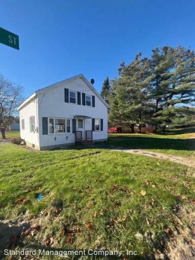 Main picture of 2 Sterling St
