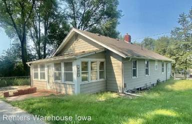 Main picture of 5295 E University Ave