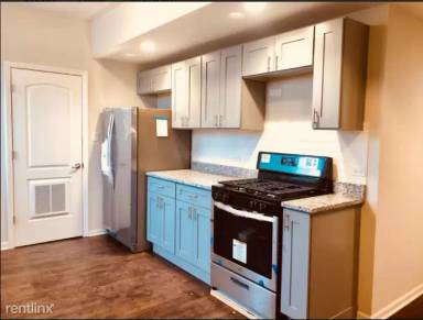 Main picture of 4612 S Lake Park Ave