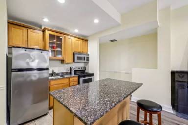 Main picture of 1520 McCulloh St