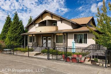 Main picture of 5623 Front Ave