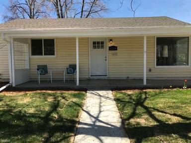 Main picture of 3248 S Grape St