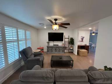 Main picture of 6438 E Sheridan St