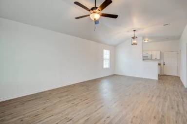 Main picture of 528 14th St