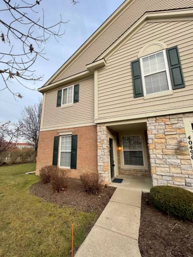 Main picture of 40484 Bay Harbor Ln