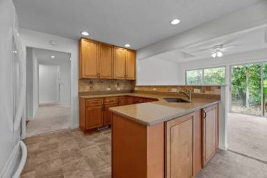Main picture of 5403 Miramar Ct