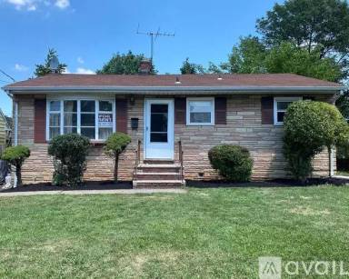Main picture of 191 E James Pl