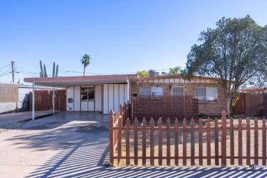 Main picture of 2207 W Sunnyside Dr