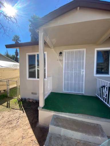 Main picture of 1360 Sunny Acres Ave