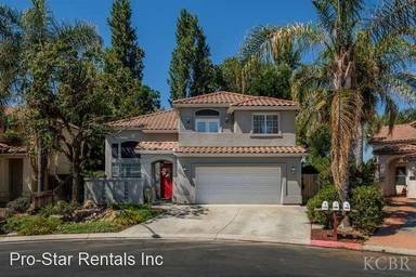 Main picture of 110 Lake Dr