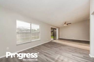 Main picture of 12020 Sula St