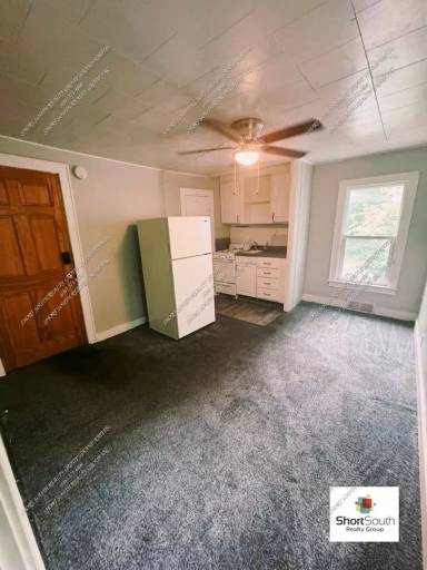 Main picture of 914 Eureka St