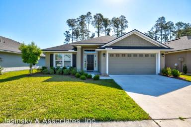 Main picture of 94056 Woodbrier Cir