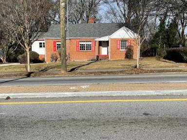 Main picture of 1427 Martin Luther King Jr Dr NW