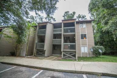 Main picture of 111 SE 16th Ave