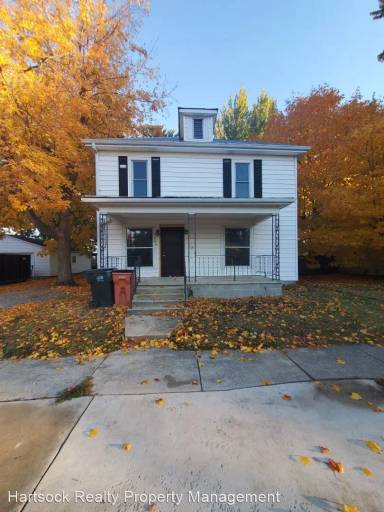 Main picture of 206 Johns Ave