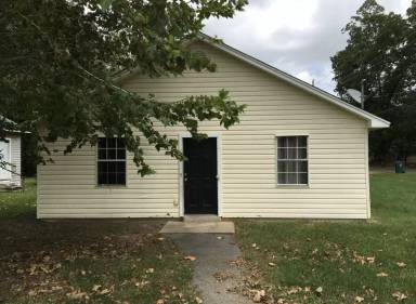 Main picture of 907 S 1st St