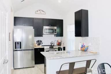Main picture of 858 Omeara