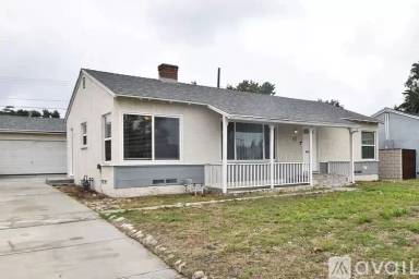 Main picture of 257 W Oak Park Dr