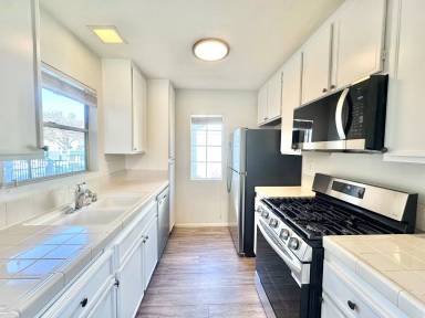 Main picture of 10710 Aderman Ave