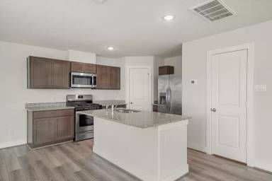 Main picture of 7006 Cedar Breeze Ct