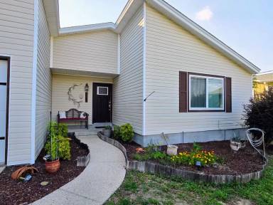 Main picture of 5275 Powrie Dr