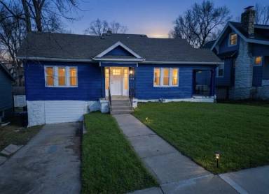 Main picture of 3822 E 68th St