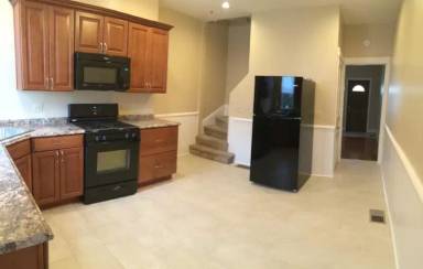 Main picture of 154 Pearl St