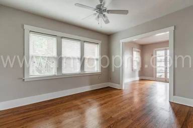 Main picture of 911 Forest Ave