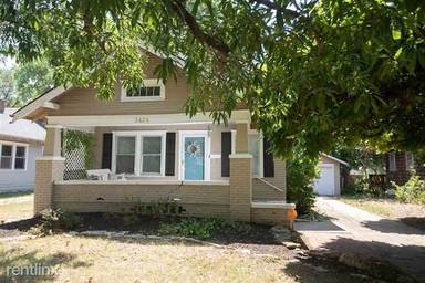 Main picture of 3435 E Murdock St