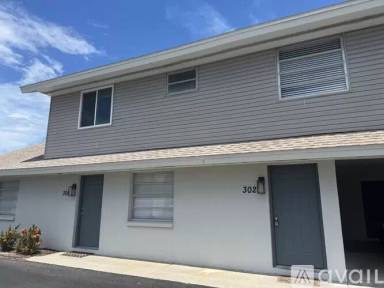 Main picture of 302 Parkside Dr