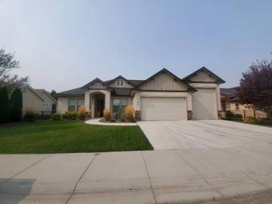 Main picture of 2005 N Azurite Dr