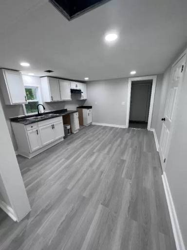 Main picture of 1103 N Franklin Ave