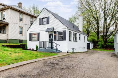 Main picture of 6417 Bramble Ave
