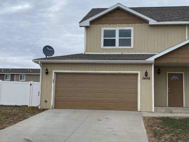 Main picture of 3410 10th Ave NE