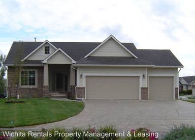 Main picture of 914 W Threewood Ct