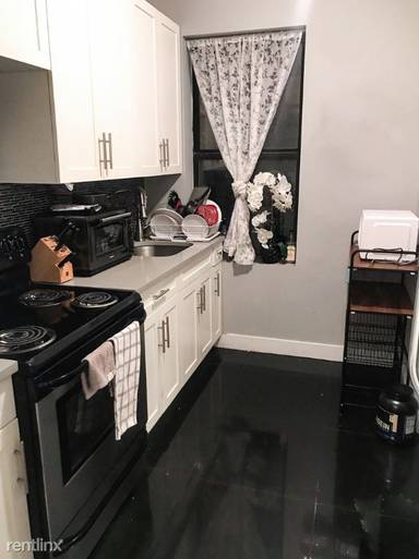 Main picture of 556 W 181st St