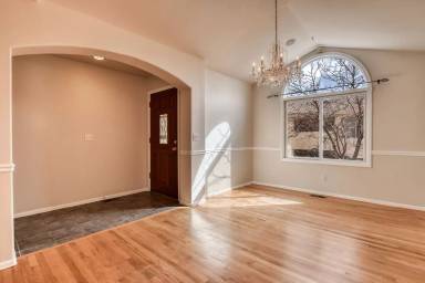 Main picture of 312 Luxury Ln