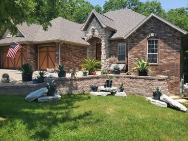 Main picture of 137 Millstone Ct