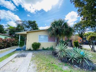 Main picture of 1172 NW 47th Ter