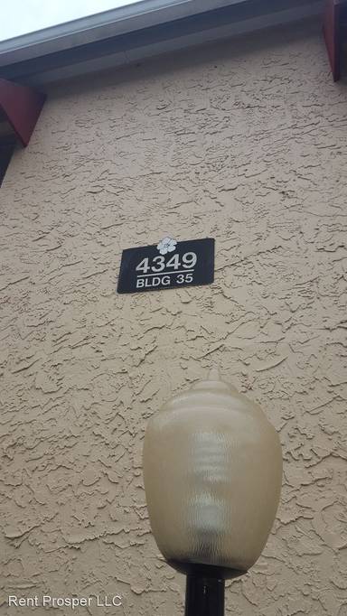 Main picture of 4403 S Semoran Blvd