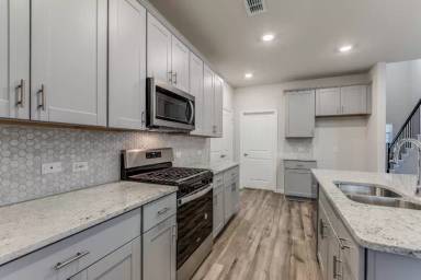 Main picture of 5011 Bellhurst Dr