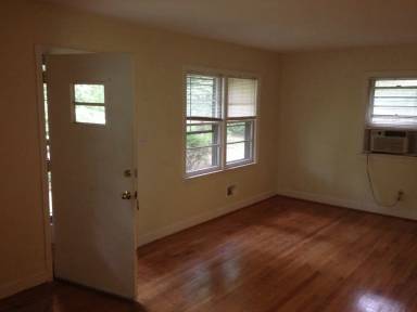 Main picture of 907 Dawes St