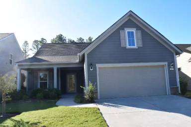 Main picture of 353 Benton Rd