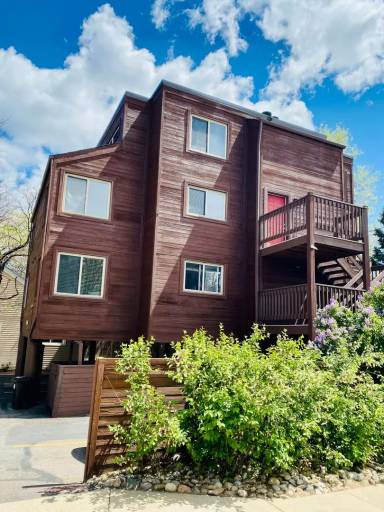 Main picture of 4560 Arapahoe Ave