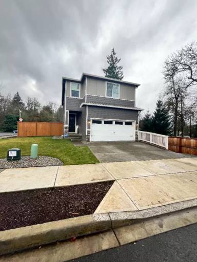Main picture of 3113 NE 120th St